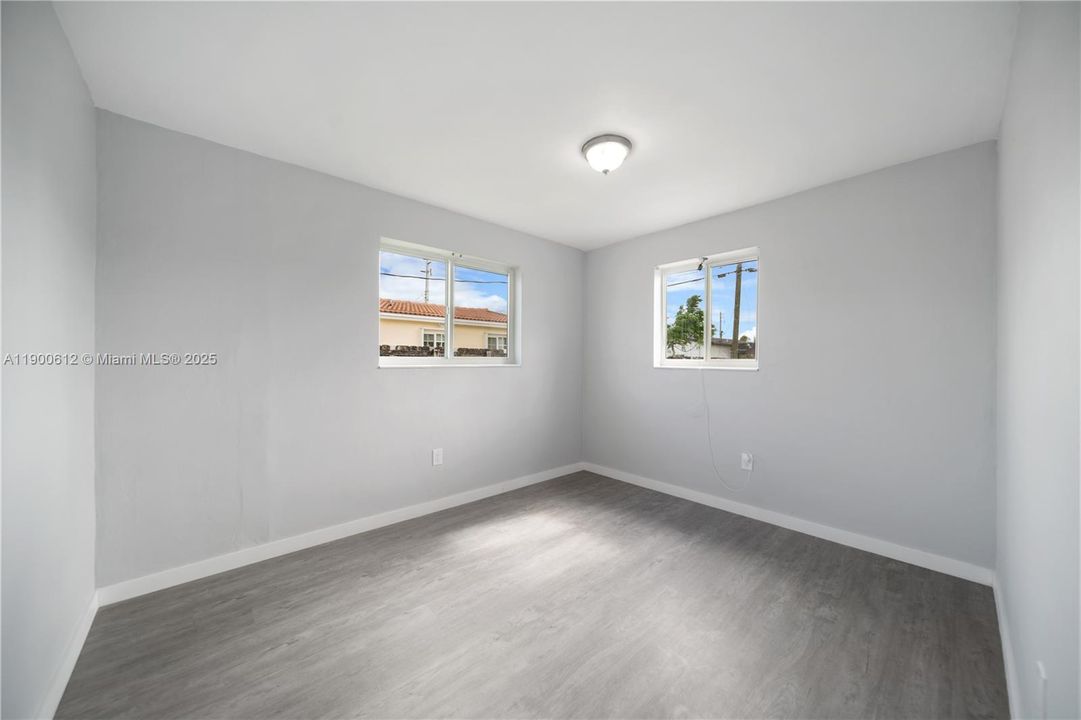 Recently Rented: $2,650 (2 beds, 1 baths, 1085 Square Feet)