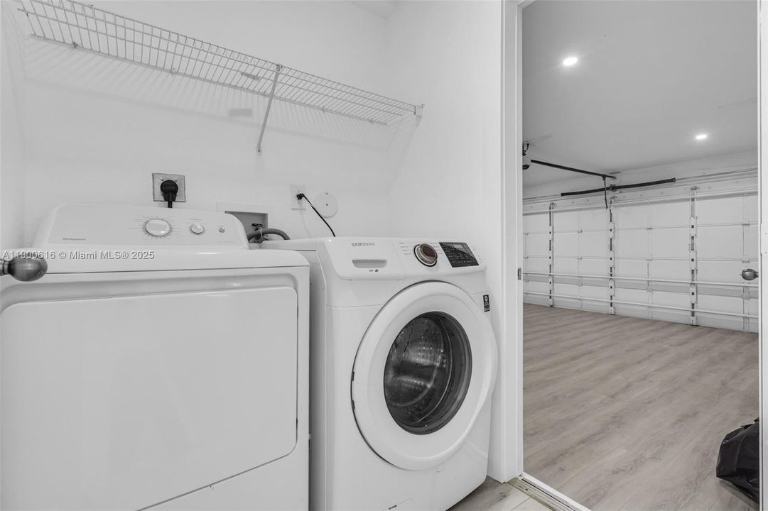 Recently Rented: $4,800 (3 beds, 2 baths, 1965 Square Feet)