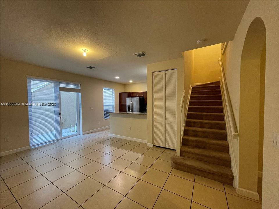 Active With Contract: $650,000 (5 beds, 4 baths, 2312 Square Feet)