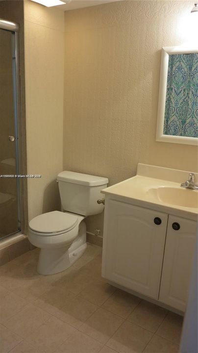 待售: $289,999 (2 贝兹, 2 浴室, 1231 平方英尺)