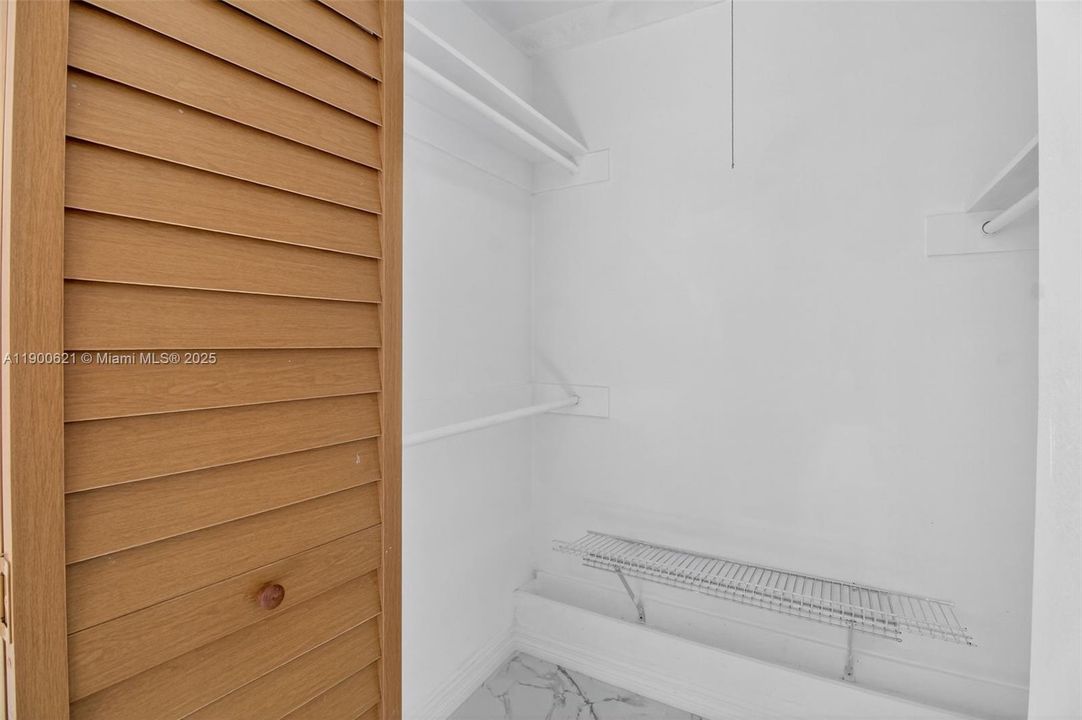 待售: $659,000 (4 贝兹, 3 浴室, 1828 平方英尺)