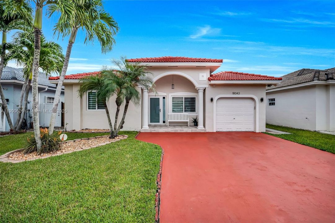 Recently Sold: $585,000 (3 beds, 2 baths, 1486 Square Feet)