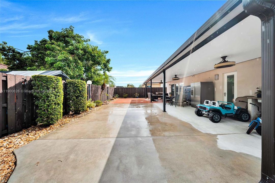 Recently Sold: $585,000 (3 beds, 2 baths, 1486 Square Feet)