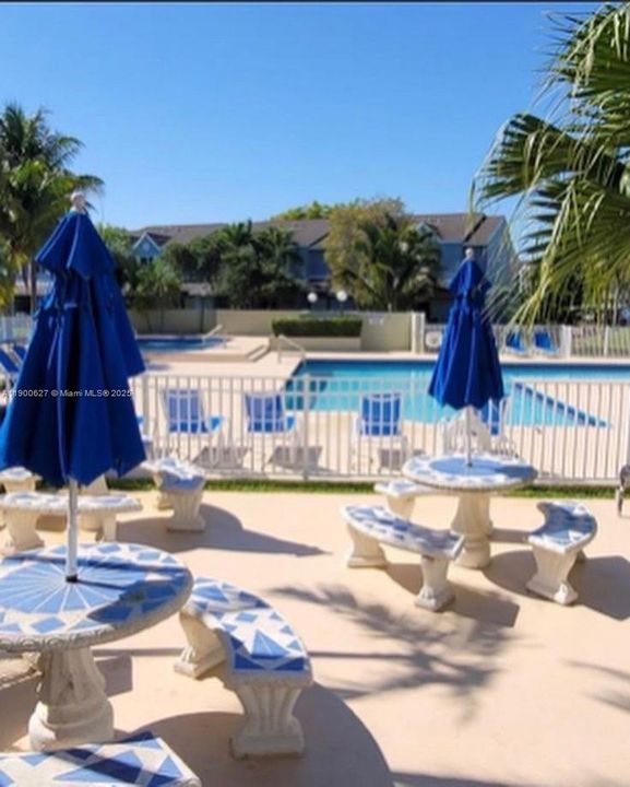 Recently Rented: $1,790 (1 beds, 1 baths, 632 Square Feet)