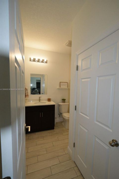 For Sale: $293,500 (3 beds, 2 baths, 1545 Square Feet)