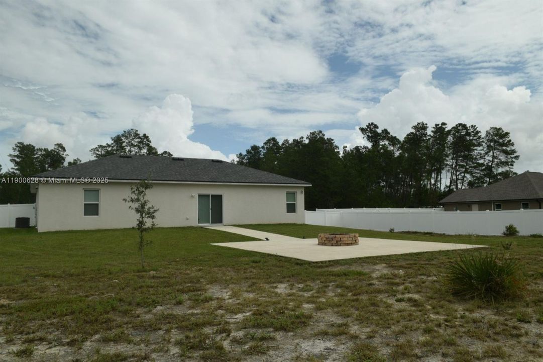 For Sale: $293,500 (3 beds, 2 baths, 1545 Square Feet)