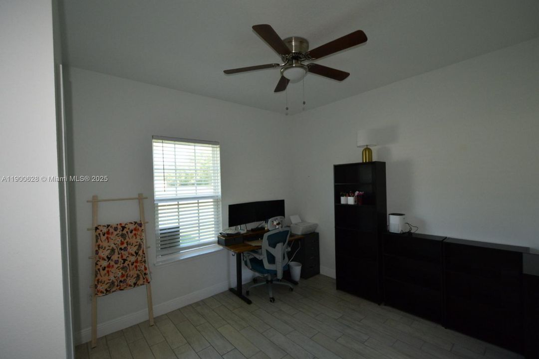 For Sale: $293,500 (3 beds, 2 baths, 1545 Square Feet)