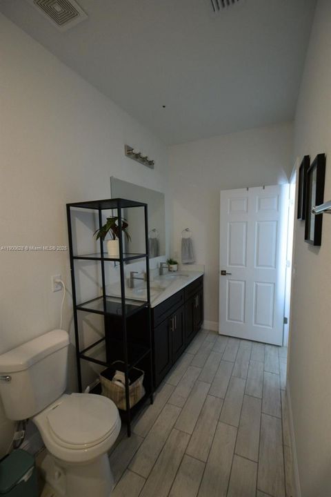 For Sale: $293,500 (3 beds, 2 baths, 1545 Square Feet)