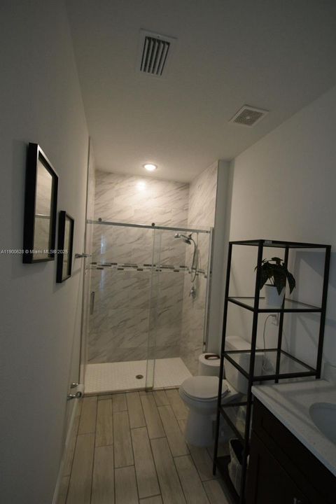 For Sale: $293,500 (3 beds, 2 baths, 1545 Square Feet)