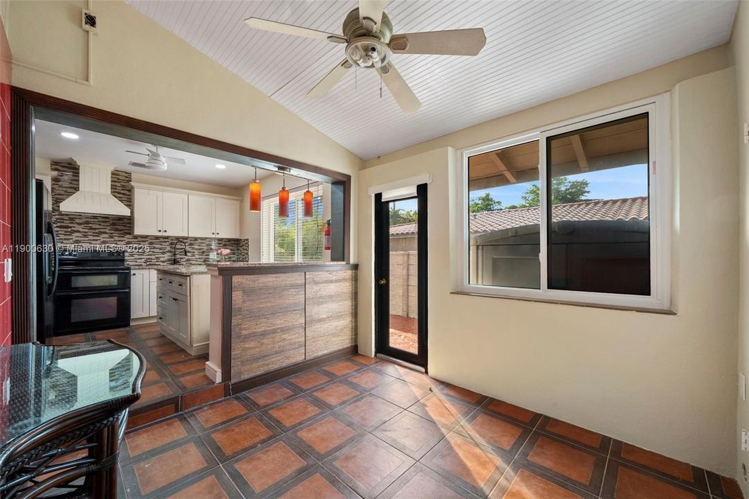 For Rent: $4,200 (3 beds, 2 baths, 1460 Square Feet)