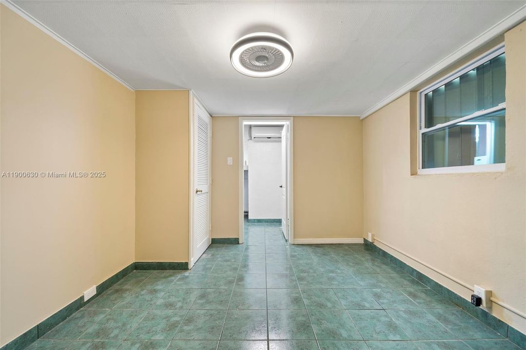 For Rent: $4,200 (3 beds, 2 baths, 1460 Square Feet)