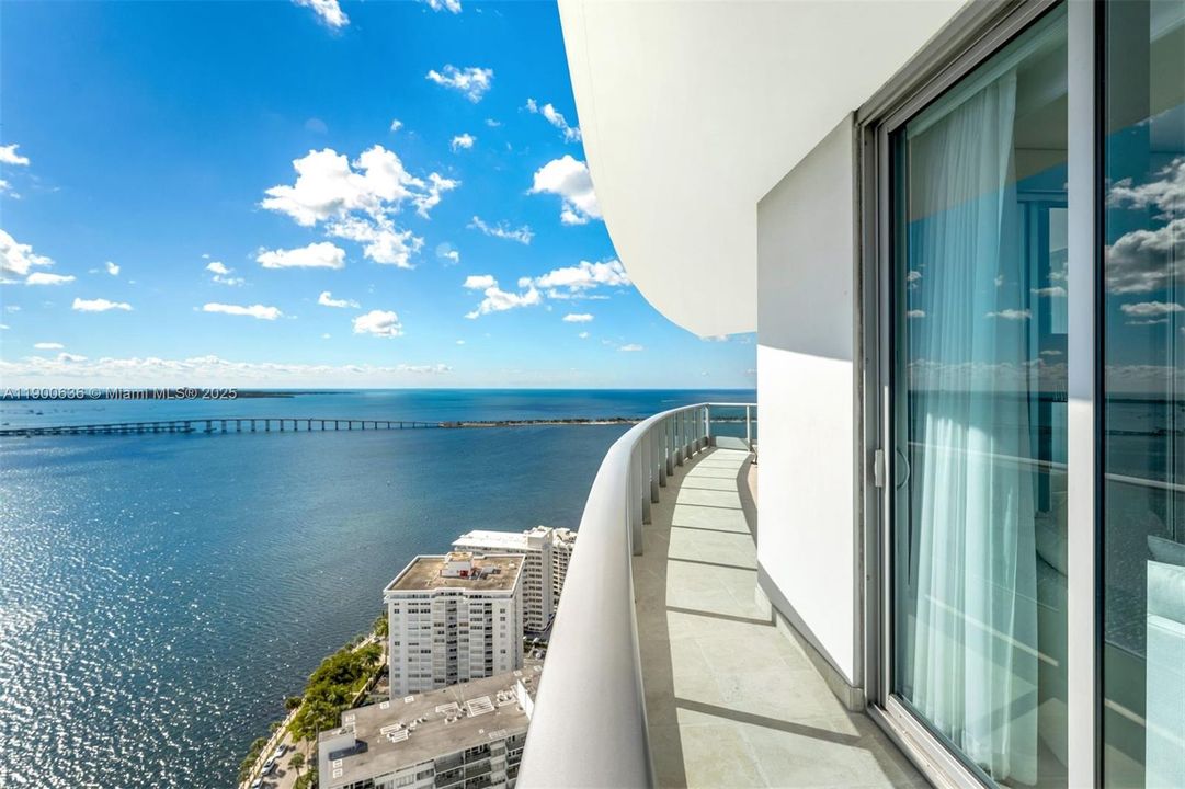 For Sale: $4,300,000 (4 beds, 4 baths, 3415 Square Feet)