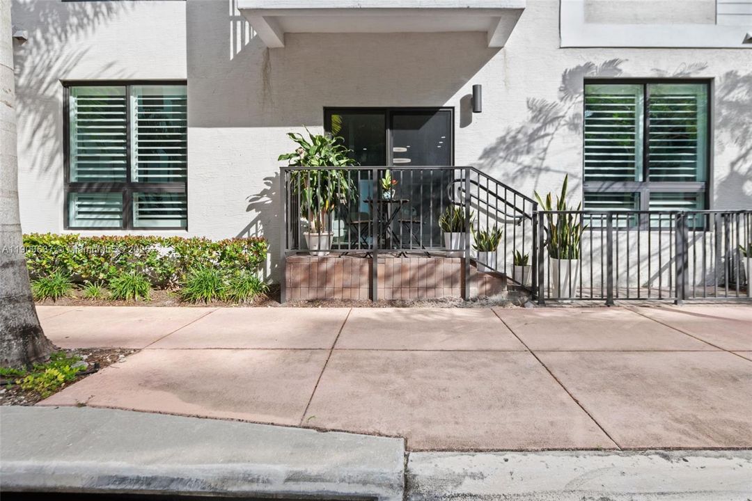 Activo con contrato: $515,000 (2 camas, 2 baños, 1124 Pies cuadrados)