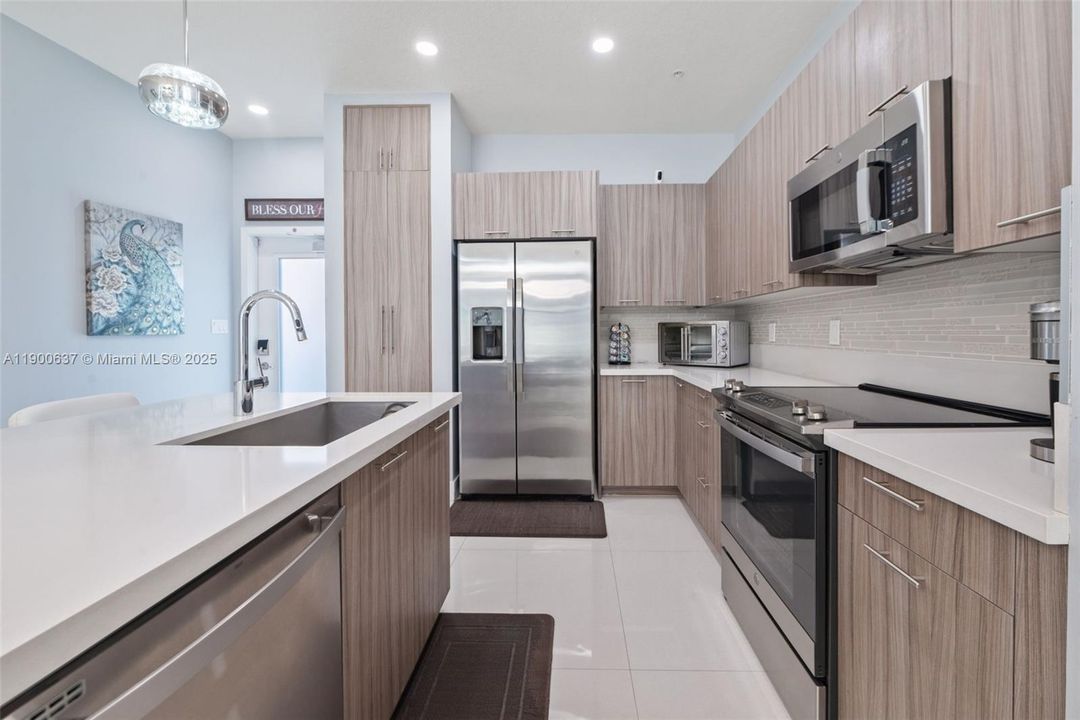 Activo con contrato: $515,000 (2 camas, 2 baños, 1124 Pies cuadrados)