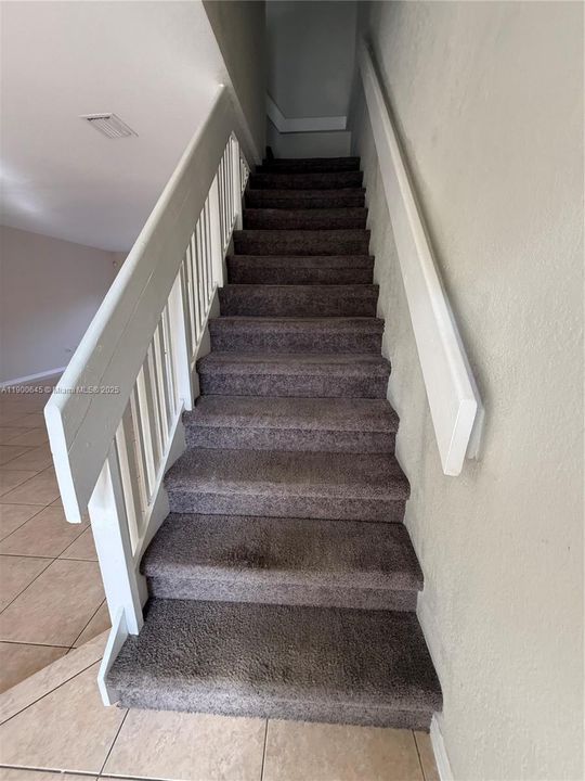 Recently Rented: $2,900 (3 beds, 2 baths, 1417 Square Feet)