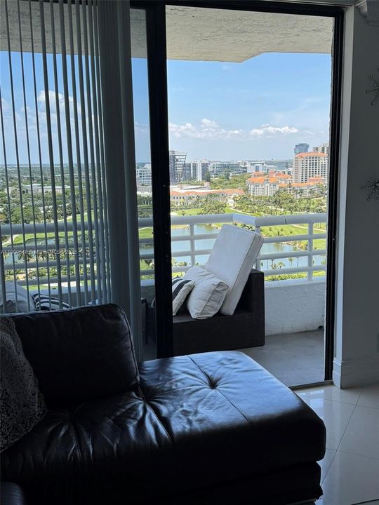 En Venta: $459,900 (2 camas, 2 baños, 1181 Pies cuadrados)