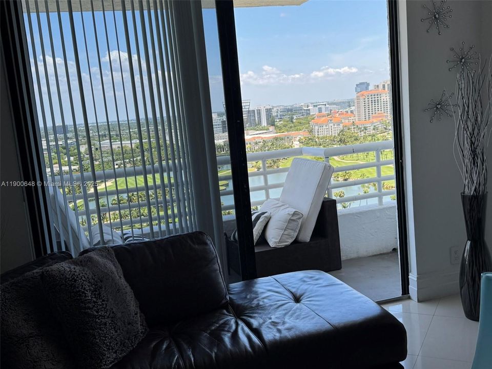 En Venta: $459,900 (2 camas, 2 baños, 1181 Pies cuadrados)