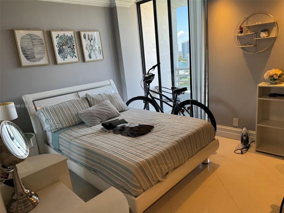 En Venta: $459,900 (2 camas, 2 baños, 1181 Pies cuadrados)