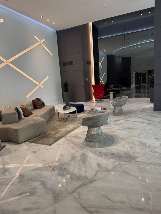 En Venta: $459,900 (2 camas, 2 baños, 1181 Pies cuadrados)