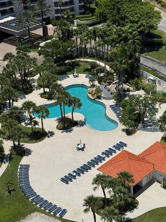 En Venta: $459,900 (2 camas, 2 baños, 1181 Pies cuadrados)