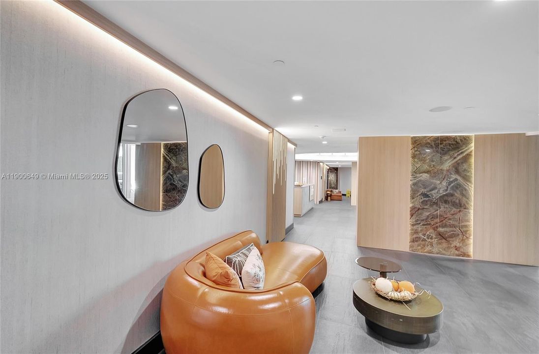 For Rent: $4,000 (2 beds, 2 baths, 1129 Square Feet)