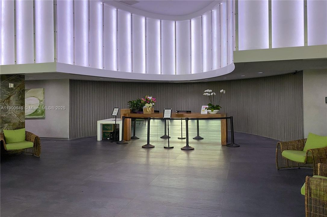 For Rent: $4,000 (2 beds, 2 baths, 1129 Square Feet)