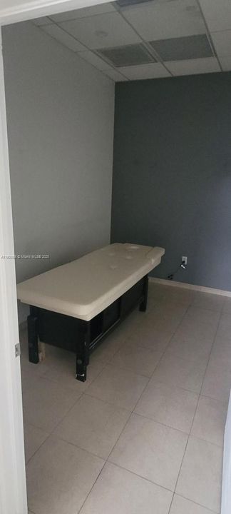 Recently Rented: $1,950 (0 beds, 0 baths, 0 Square Feet)