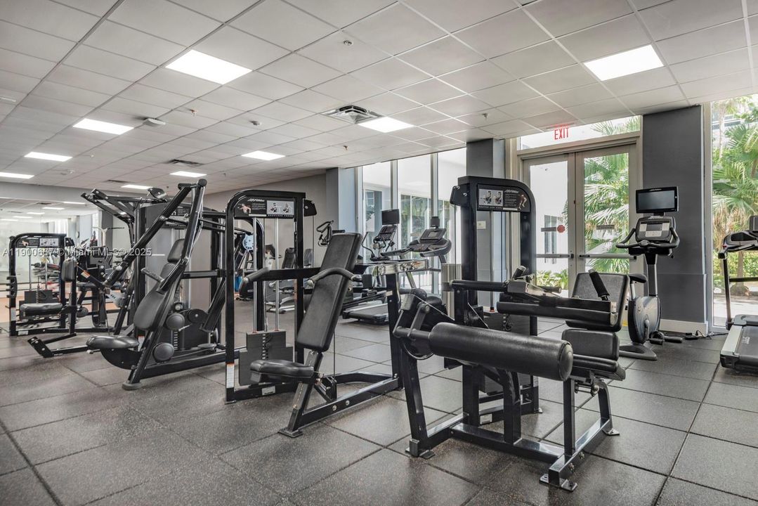 Recently Sold: $225,000 (1 beds, 1 baths, 736 Square Feet)