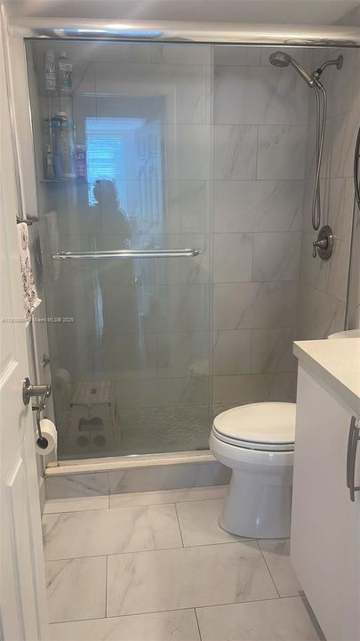 合同活跃: $3,200 (2 贝兹, 2 浴室, 1463 平方英尺)