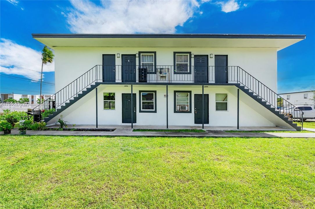 For Rent: $1,950 (2 beds, 1 baths, 2664 Square Feet)