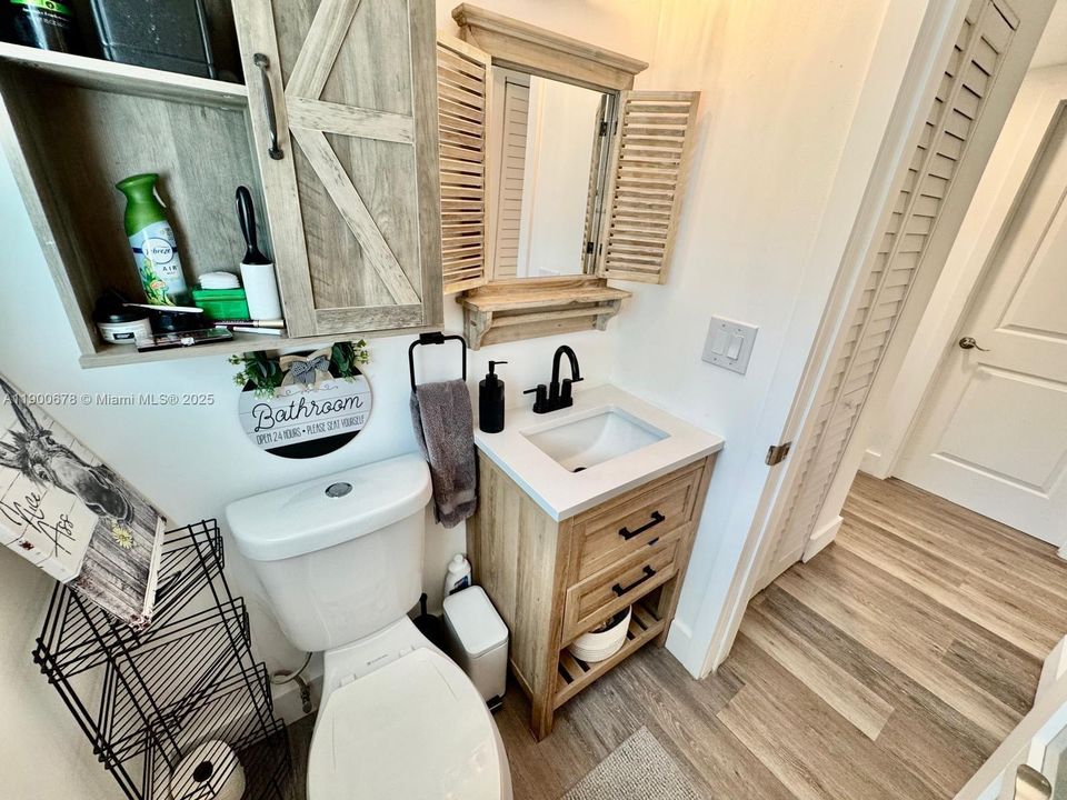 For Sale: $515,000 (3 beds, 1 baths, 1112 Square Feet)