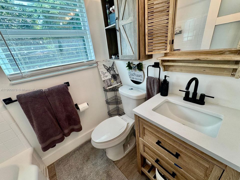 For Sale: $515,000 (3 beds, 1 baths, 1112 Square Feet)