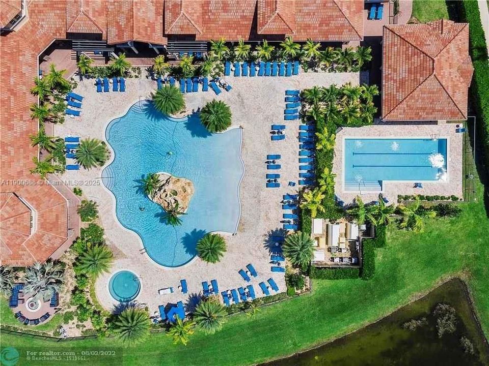 На продажу: $1,050,000 (3 спален, 2 ванн, 1968 Квадратных фут)