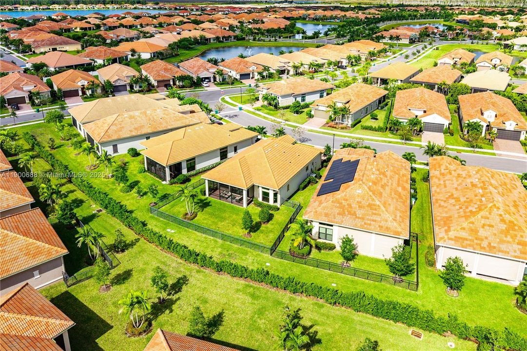 На продажу: $1,050,000 (3 спален, 2 ванн, 1968 Квадратных фут)