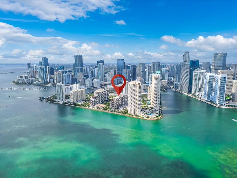 For Sale: $389,900 (1 beds, 1 baths, 690 Square Feet)