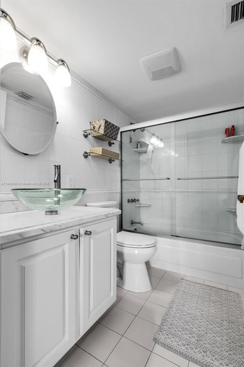 For Sale: $389,900 (1 beds, 1 baths, 690 Square Feet)