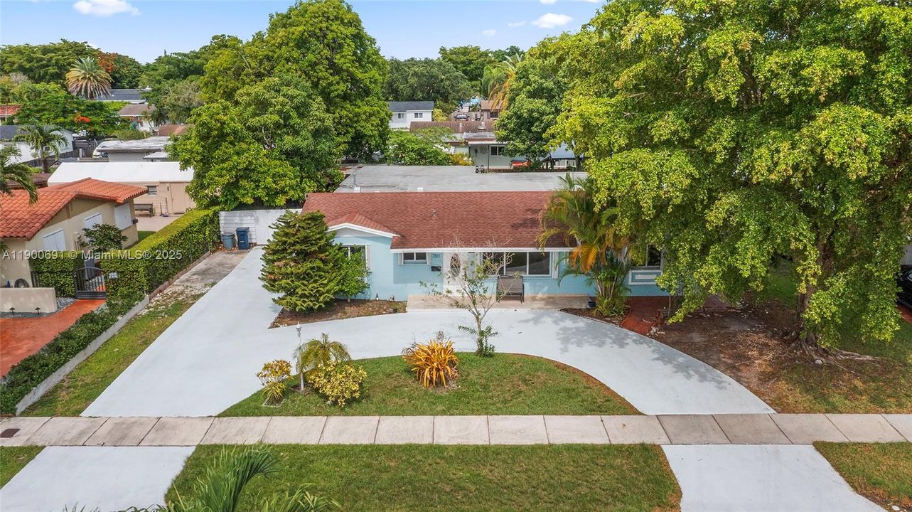 For Sale: $789,900 (4 beds, 2 baths, 2242 Square Feet)