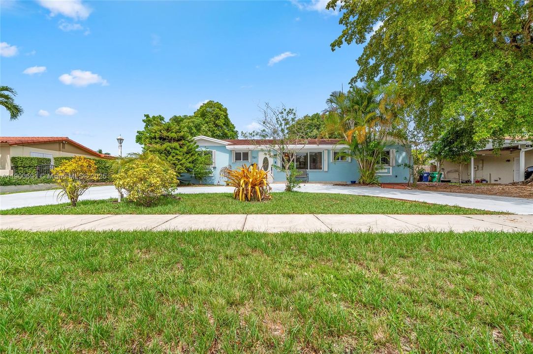 For Sale: $789,900 (4 beds, 2 baths, 2242 Square Feet)