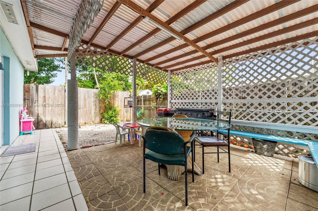 For Sale: $789,900 (4 beds, 2 baths, 2242 Square Feet)