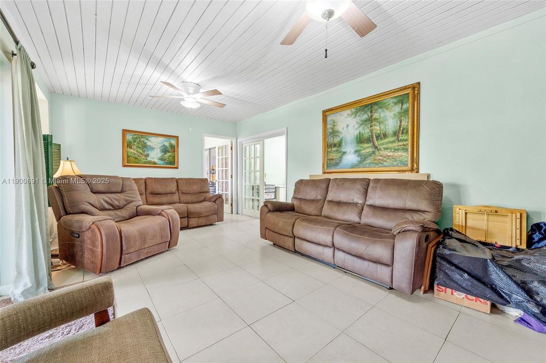 For Sale: $789,900 (4 beds, 2 baths, 2242 Square Feet)