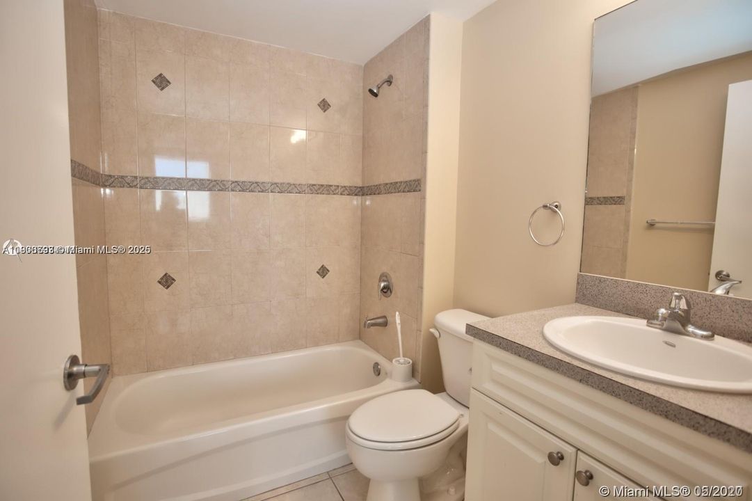 En Renta: $2,300 (2 camas, 2 baños, 877 Pies cuadrados)