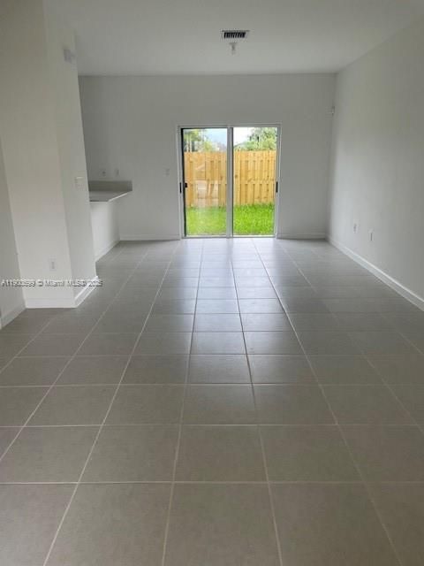 Active With Contract: $2,400 (3 beds, 2 baths, 0 Square Feet)