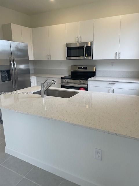 Active With Contract: $2,400 (3 beds, 2 baths, 0 Square Feet)