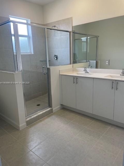 Active With Contract: $2,400 (3 beds, 2 baths, 0 Square Feet)