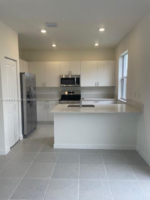 Active With Contract: $2,400 (3 beds, 2 baths, 0 Square Feet)