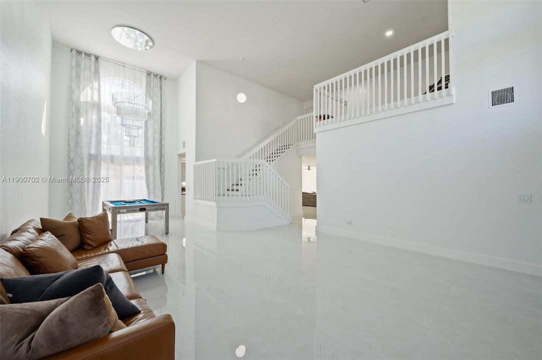 For Sale: $890,000 (5 beds, 3 baths, 3417 Square Feet)