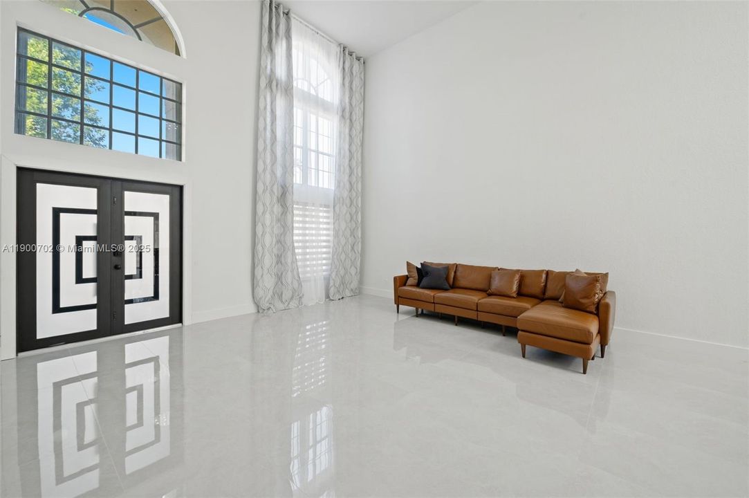 For Sale: $890,000 (5 beds, 3 baths, 3417 Square Feet)