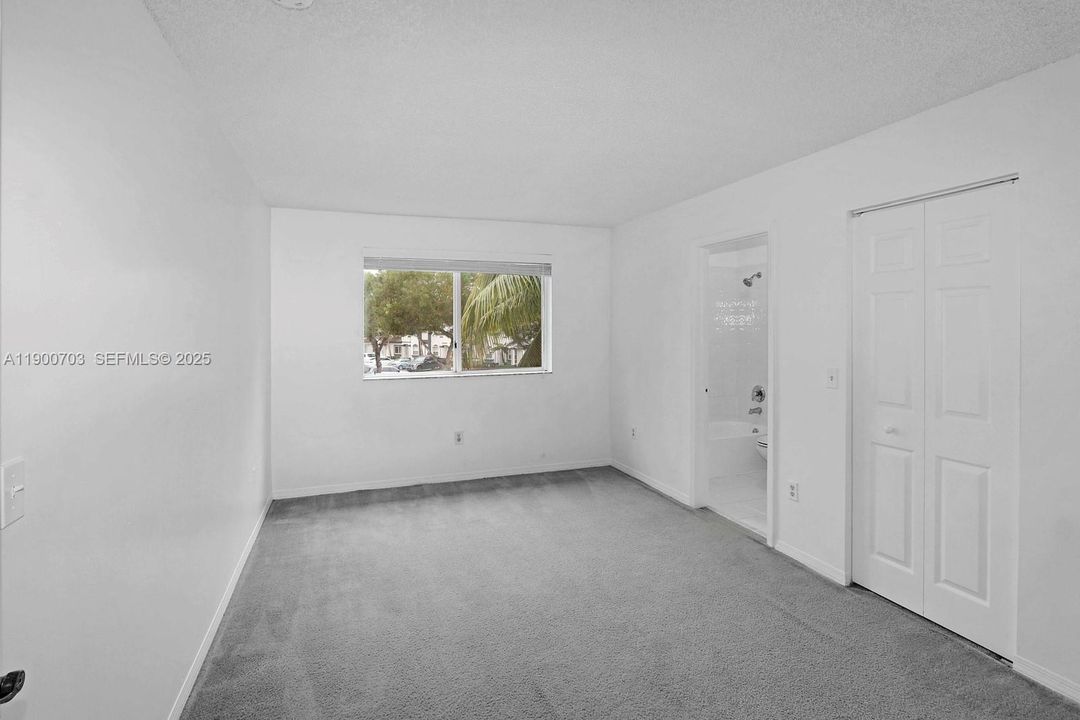 В аренду: $2,250 (2 спален, 2 ванн, 1370 Квадратных фут)