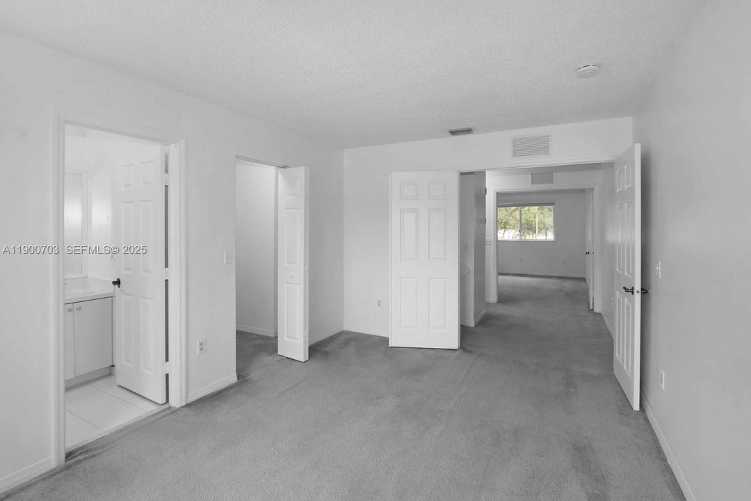 В аренду: $2,250 (2 спален, 2 ванн, 1370 Квадратных фут)