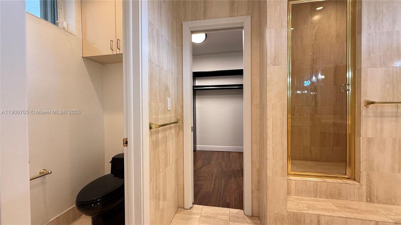 For Rent: $10,500 (4 beds, 3 baths, 2655 Square Feet)